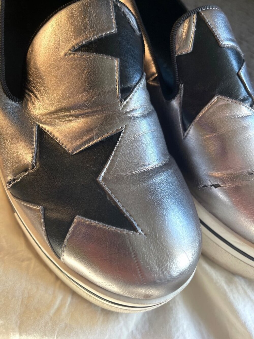 Stella McCartney Silver/Black Faux Leather Binx Star Slip On Sneakers Size 39 - Picture 4 of 13